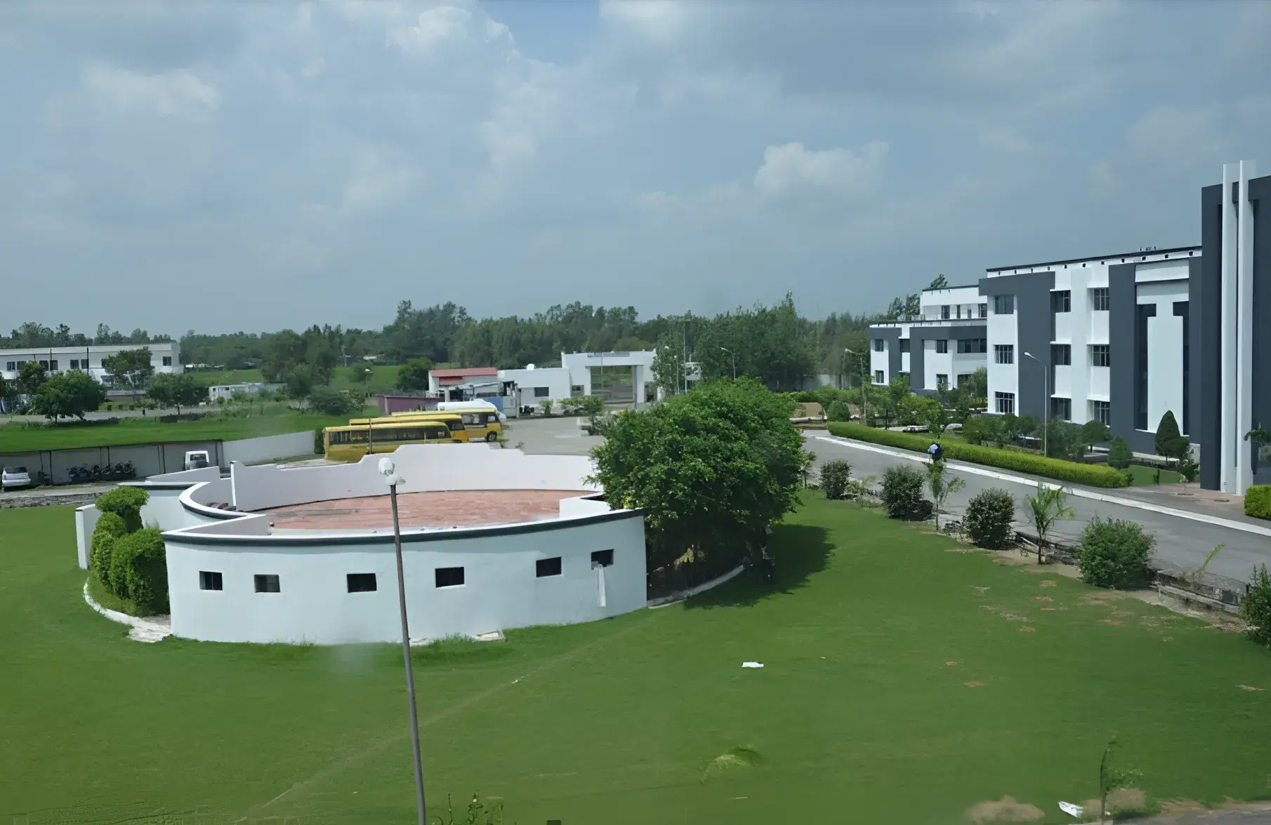 Shri Ram Murti Smarak International Business School Lucknow Campus photo 16